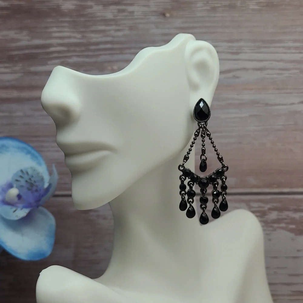 BLACK BEADED DANGLING CHANDLER PIERCED EARRINGS